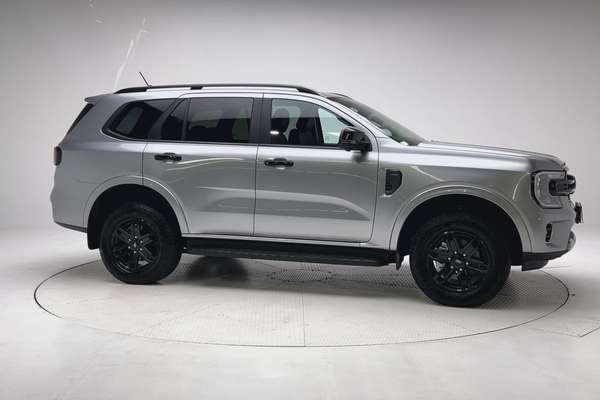 2025 Ford Everest Black Edition 2.0L thumb-8