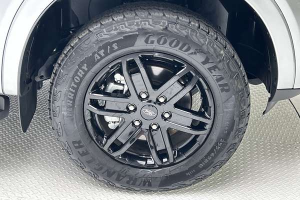 2025 Ford Everest Black Edition 2.0L thumb-9