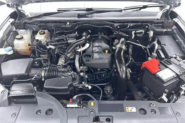 2025 Ford Everest Black Edition 2.0L thumb-10