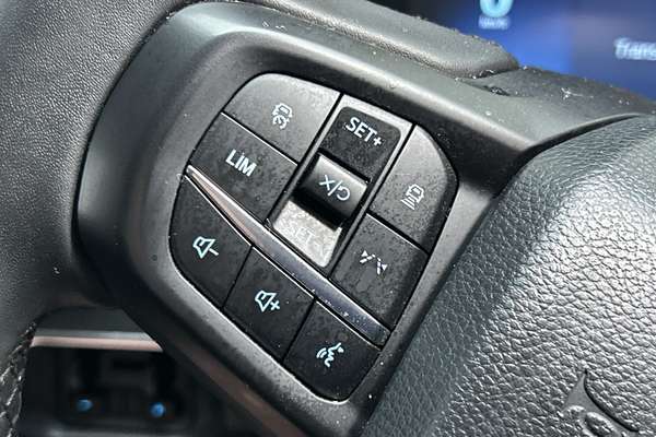 2025 Ford Everest Black Edition 2.0L thumb-17
