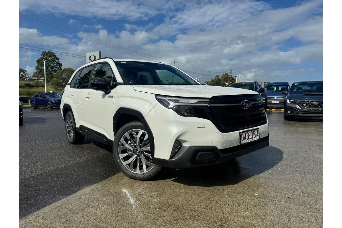 2025 Subaru Forester Hybrid Touring S6