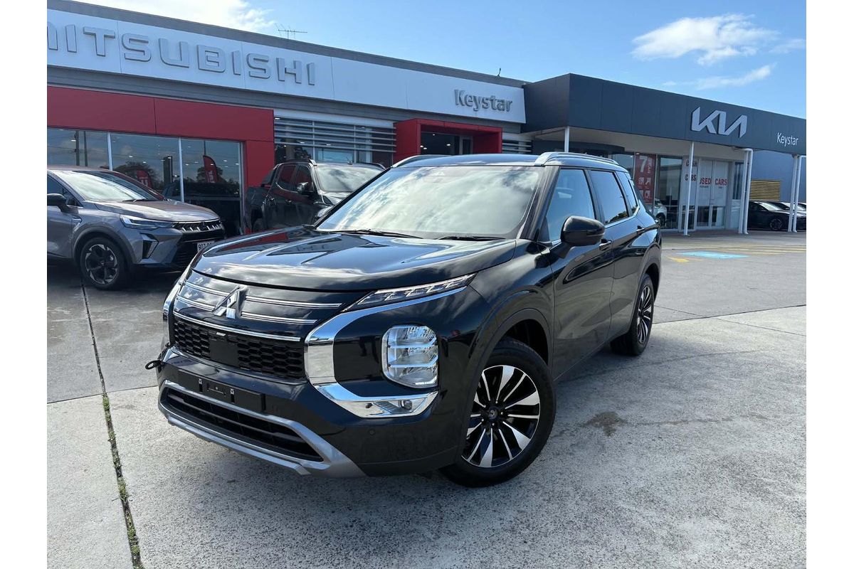 2026 Mitsubishi Outlander LS ZM