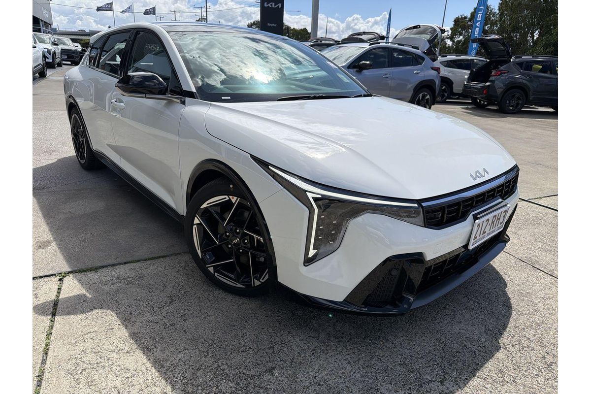 2025 Kia K4 GT-Line CL4m