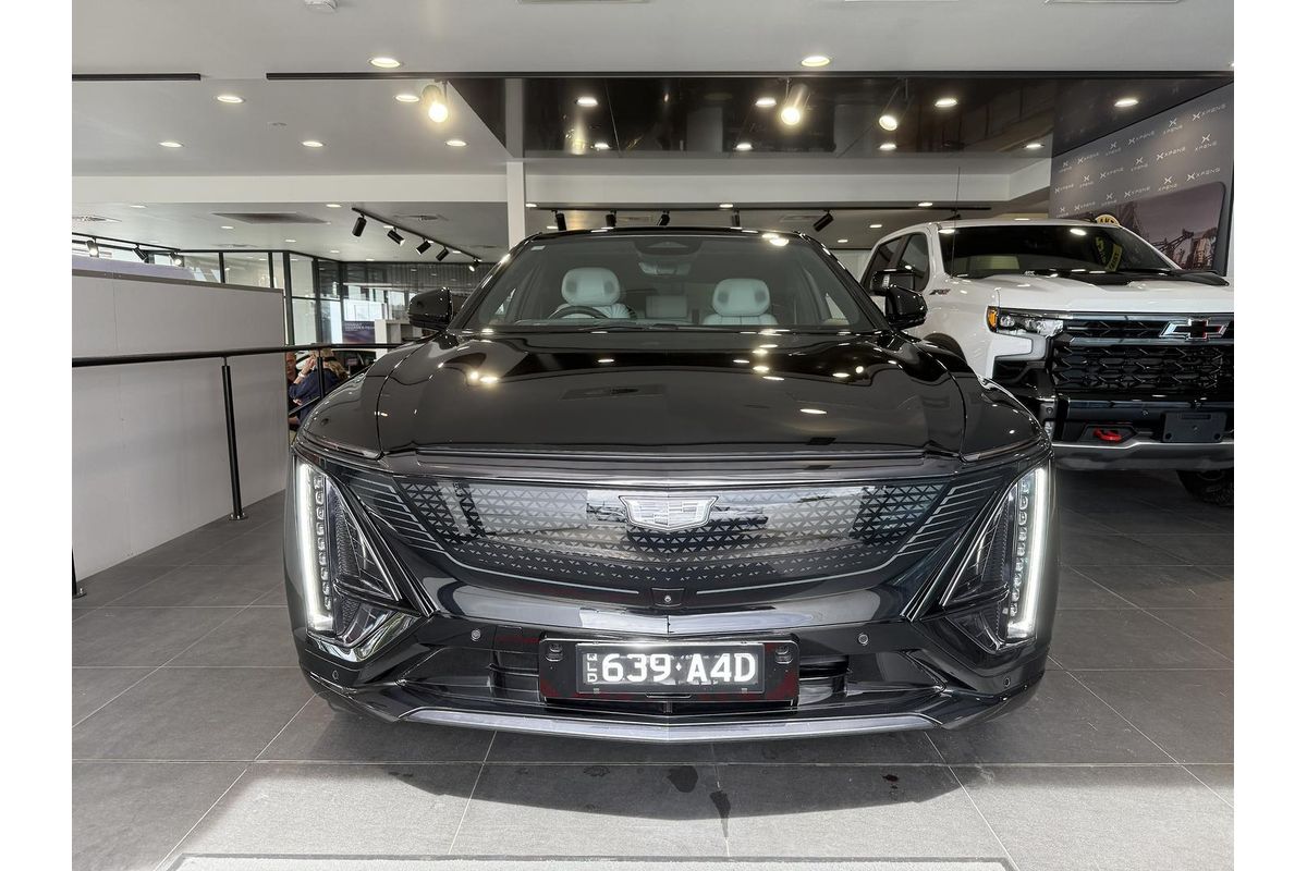 2024 Cadillac LYRIQ SPORT