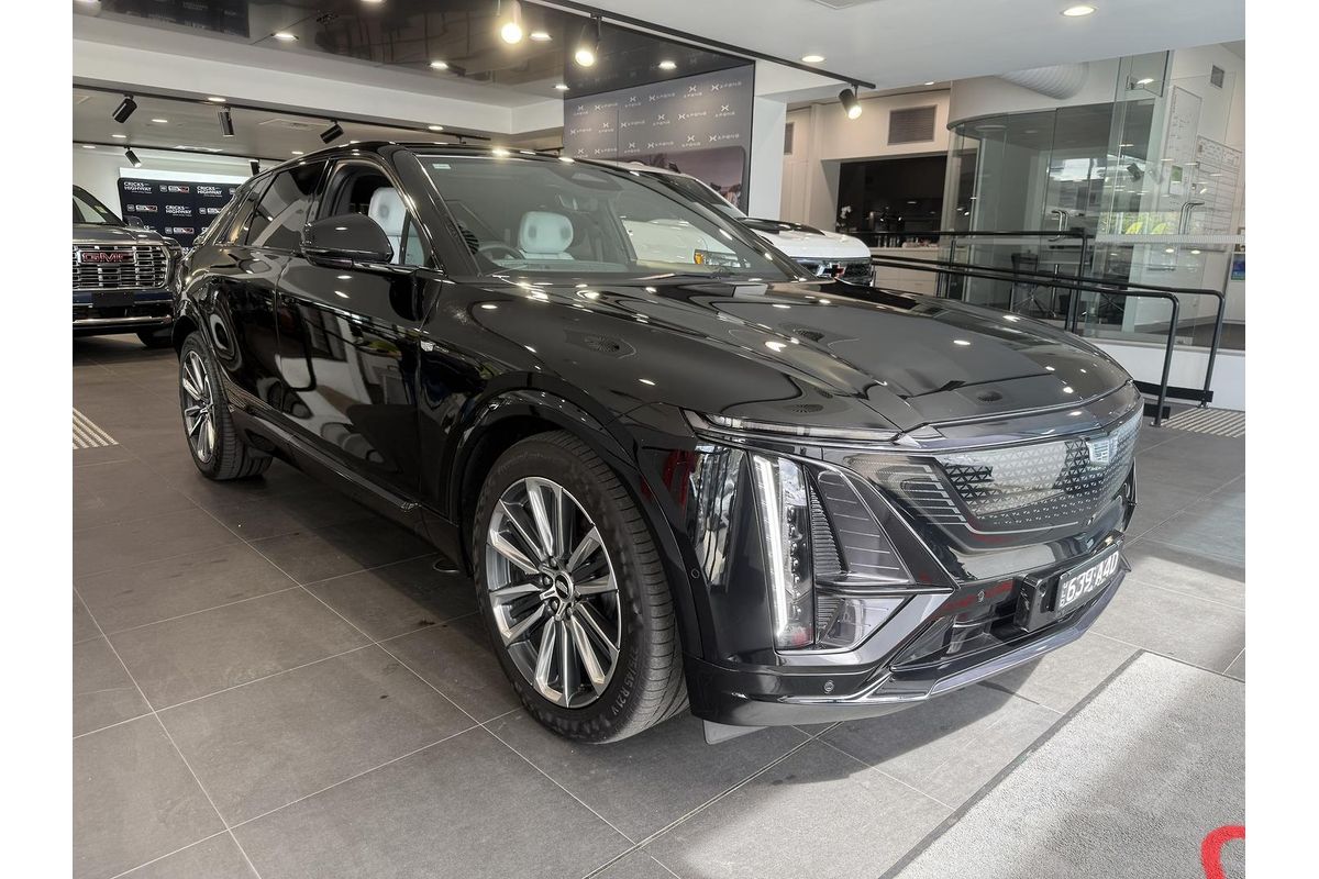 2024 Cadillac LYRIQ SPORT