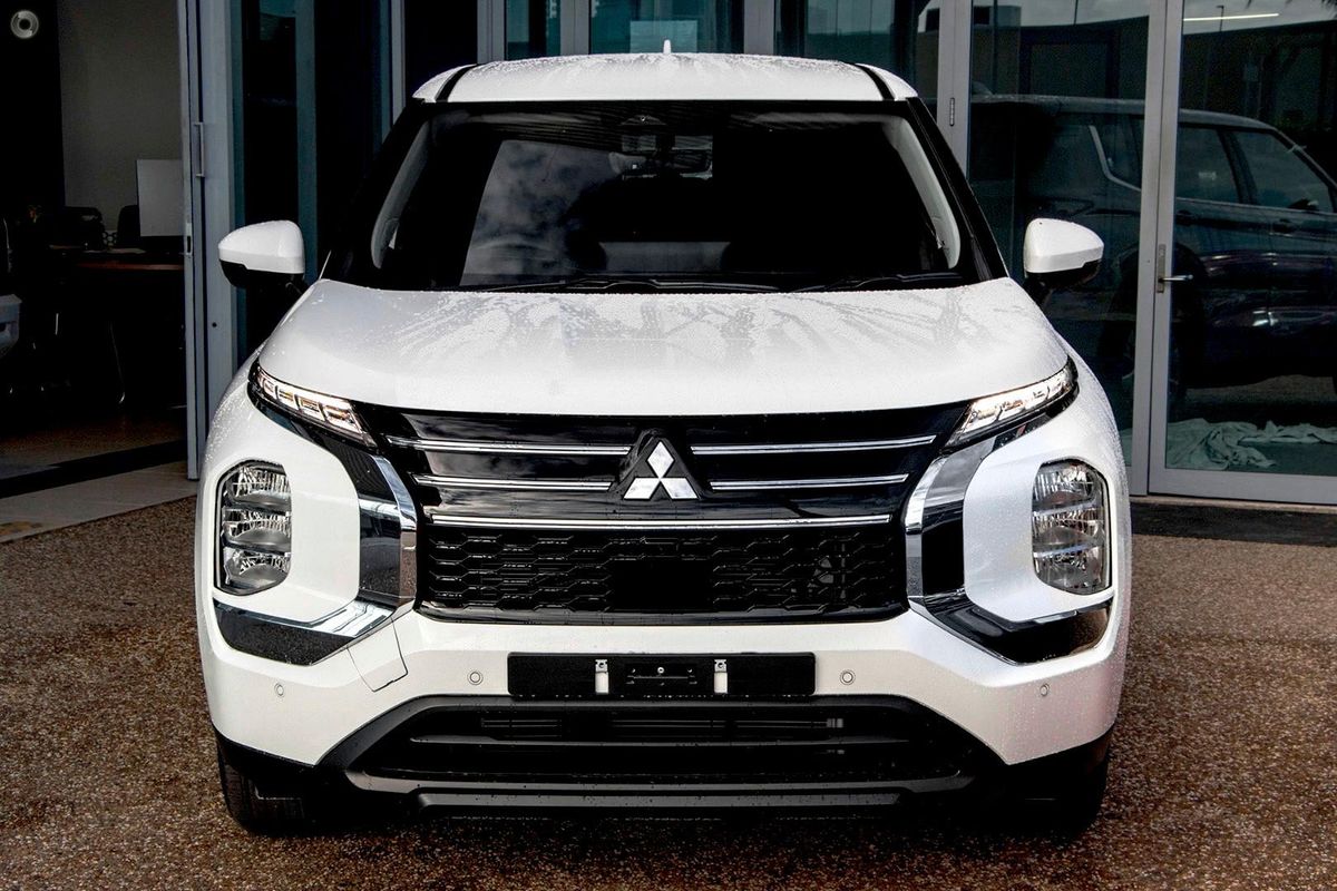 2026 Mitsubishi Outlander ES ZM