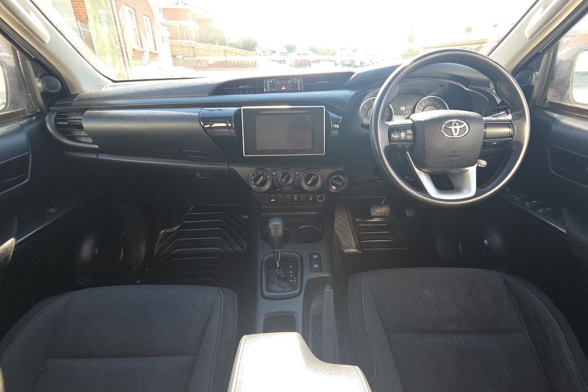 2016 Toyota Hilux SR GUN126R 4X4
