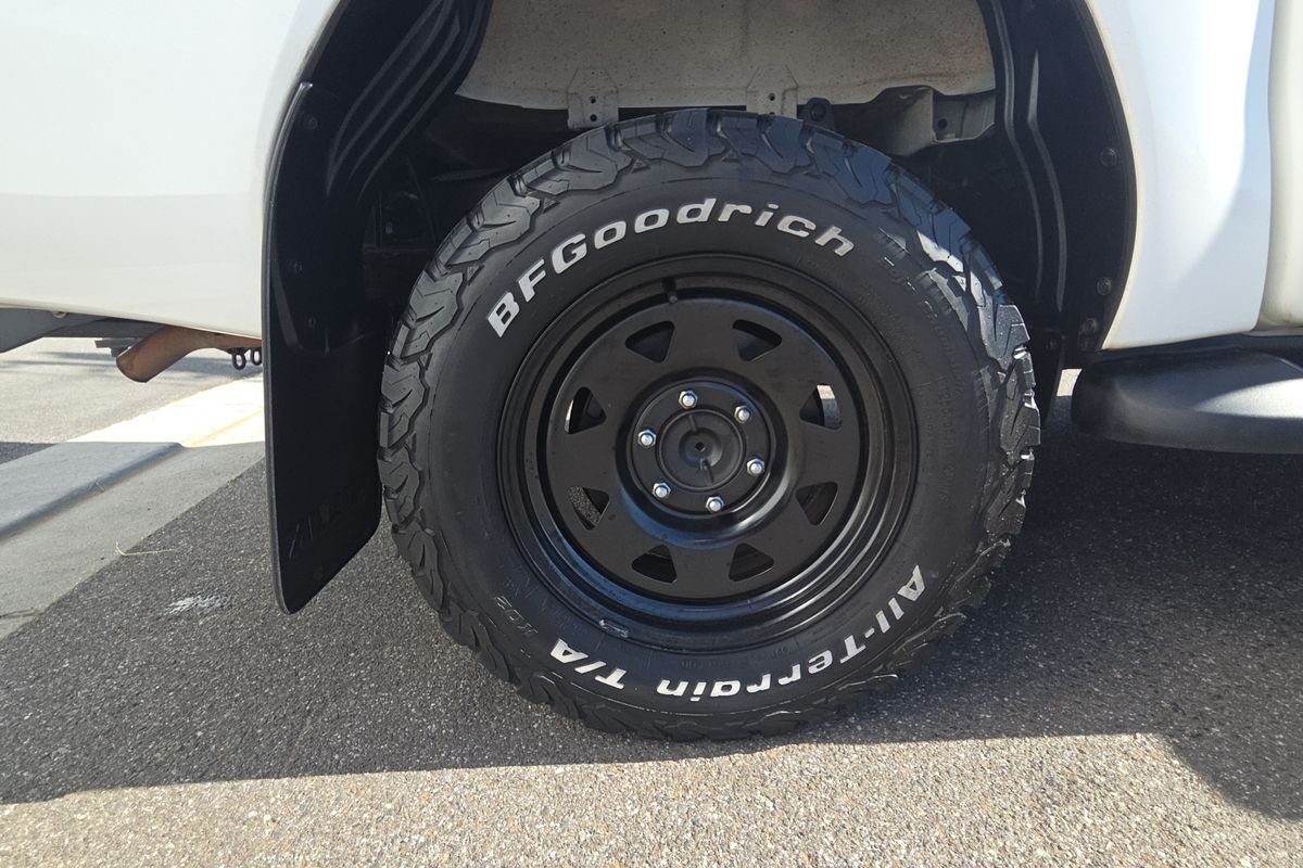 2016 Toyota Hilux SR GUN126R 4X4
