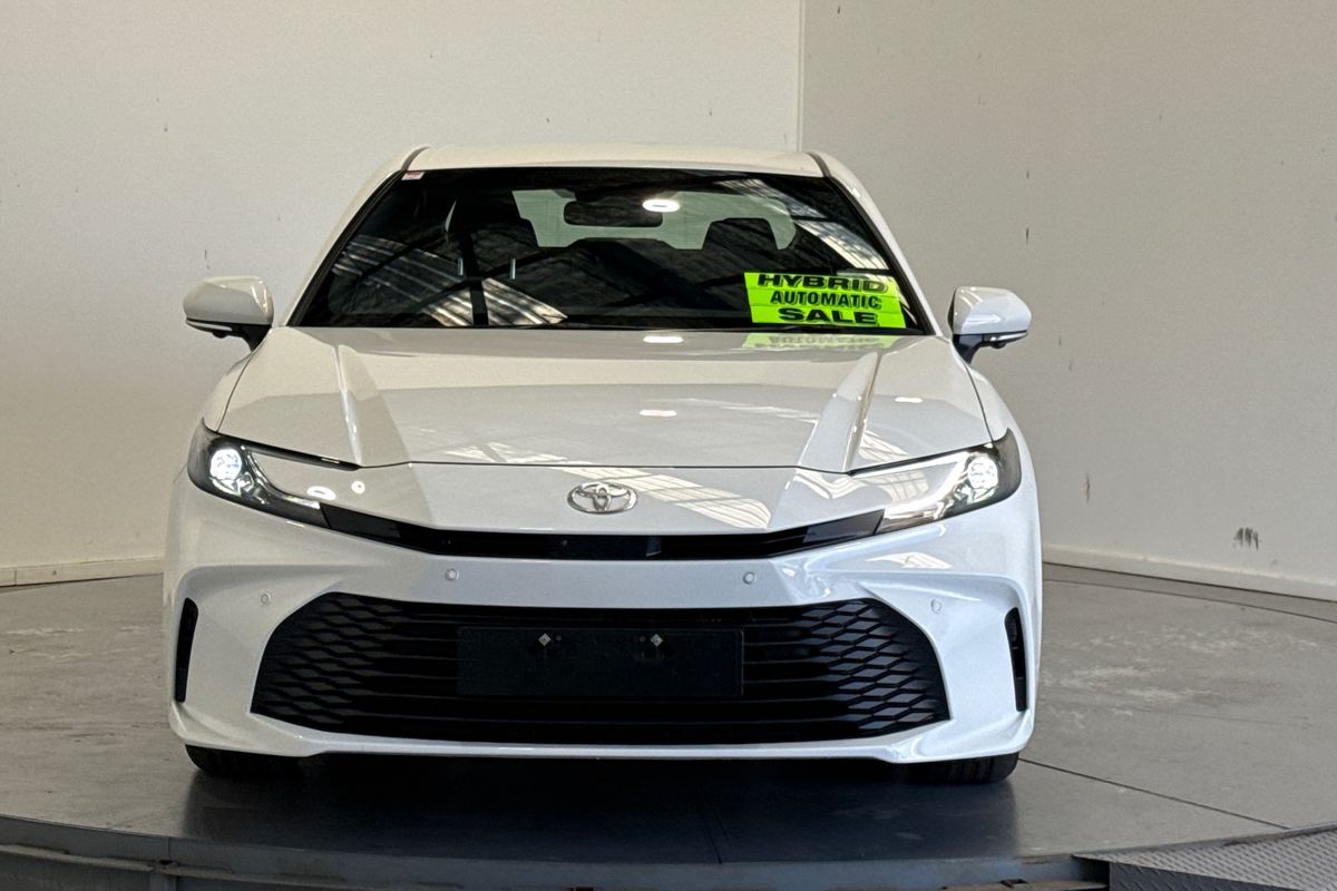 2025 Toyota Camry Ascent AXVH80R