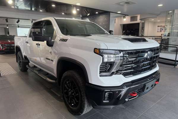2026 Chevrolet Silverado HD LTZ Premium W/Tech Pack T1 4X4
