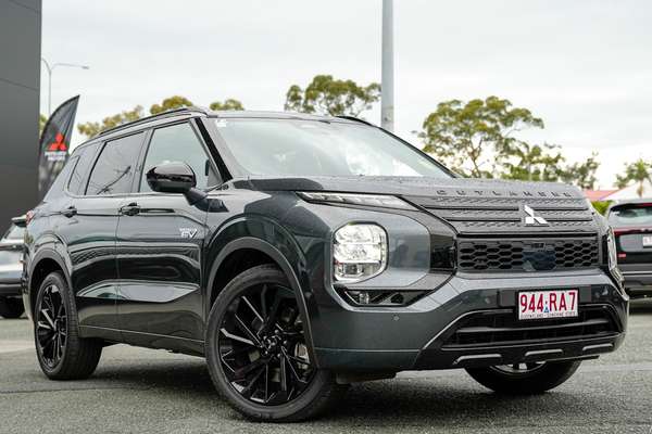 2025 Mitsubishi Outlander PHEV GSR ZM