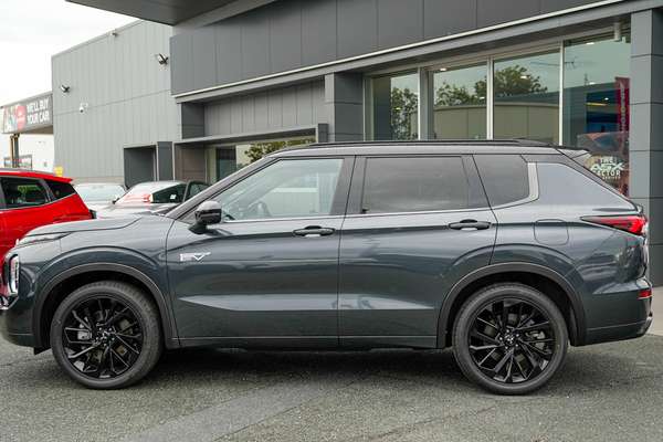 2025 Mitsubishi Outlander PHEV GSR ZM thumb-4