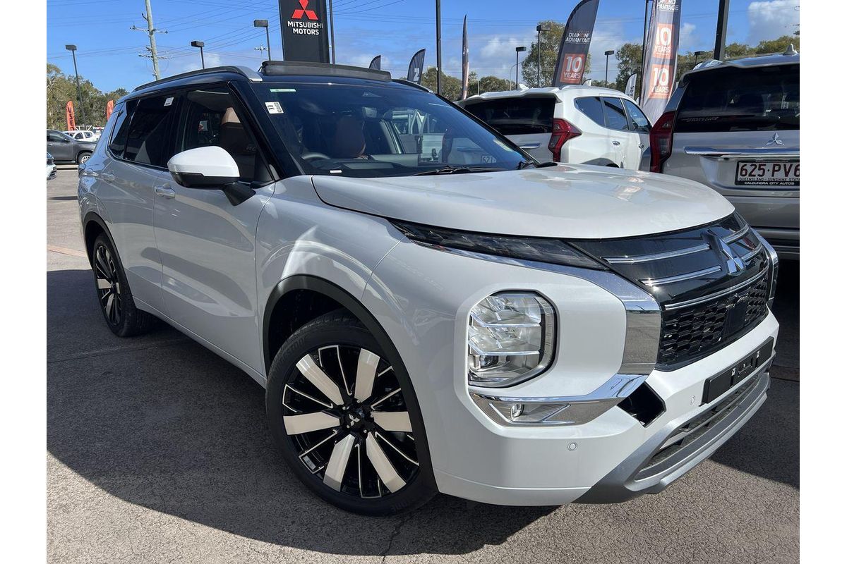 2026 Mitsubishi Outlander Exceed Tourer ZM