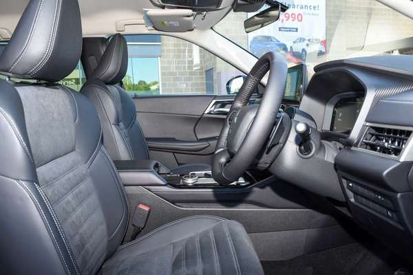 2026 Mitsubishi Outlander Aspire ZM thumb-9