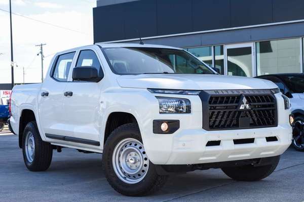 2025 Mitsubishi Triton GLX MV 4X4