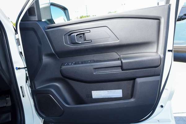 2025 Mitsubishi Triton GLX MV 4X4 thumb-15