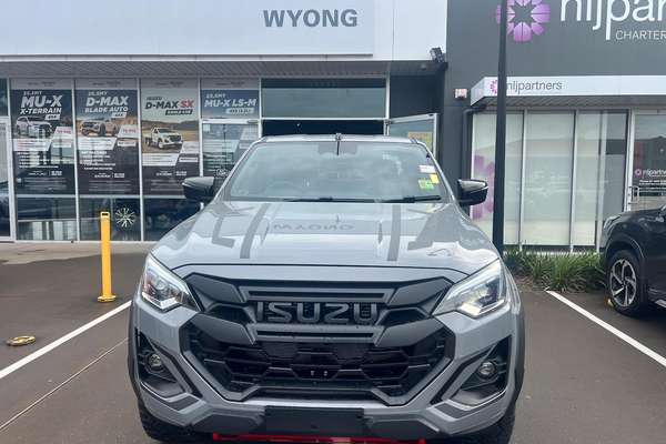 2026 Isuzu D-MAX BLADE 4X4