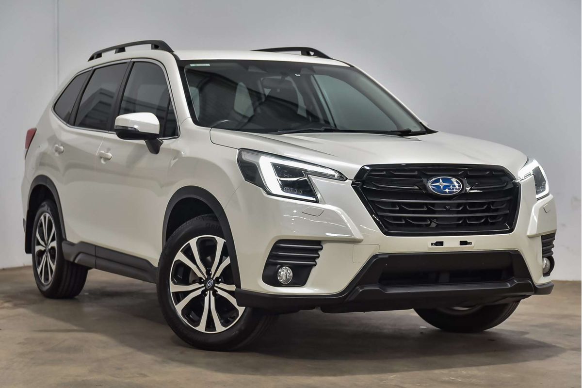 2023 Subaru Forester 2.5i Premium S5