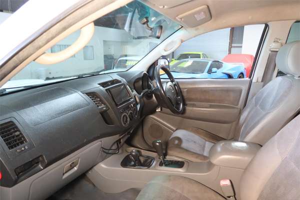 2010 Toyota Hilux SR KUN26R 4X4