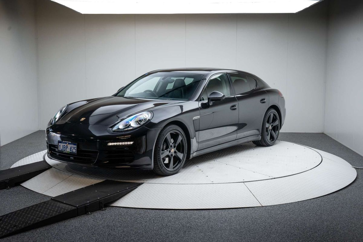 2014 Porsche Panamera Diesel 970