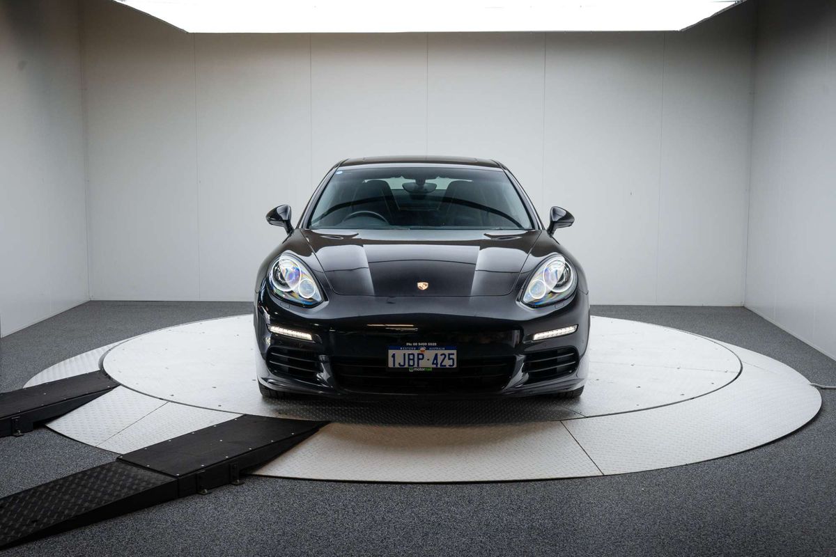 2014 Porsche Panamera Diesel 970