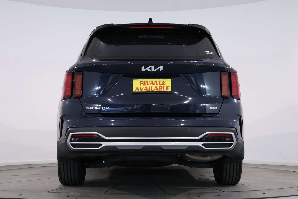 2023 Kia Sorento Sport MQ4