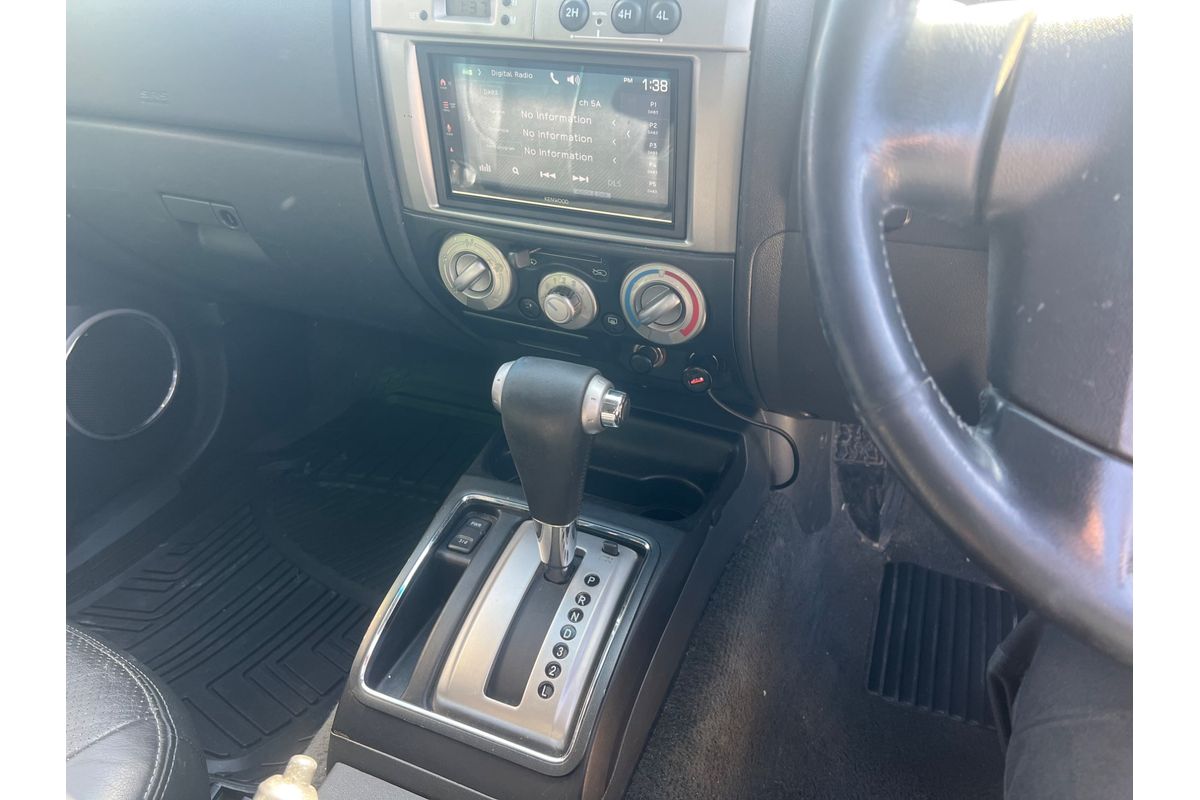 2011 Isuzu D-MAX LS-U X-Runner 4X4 image 2