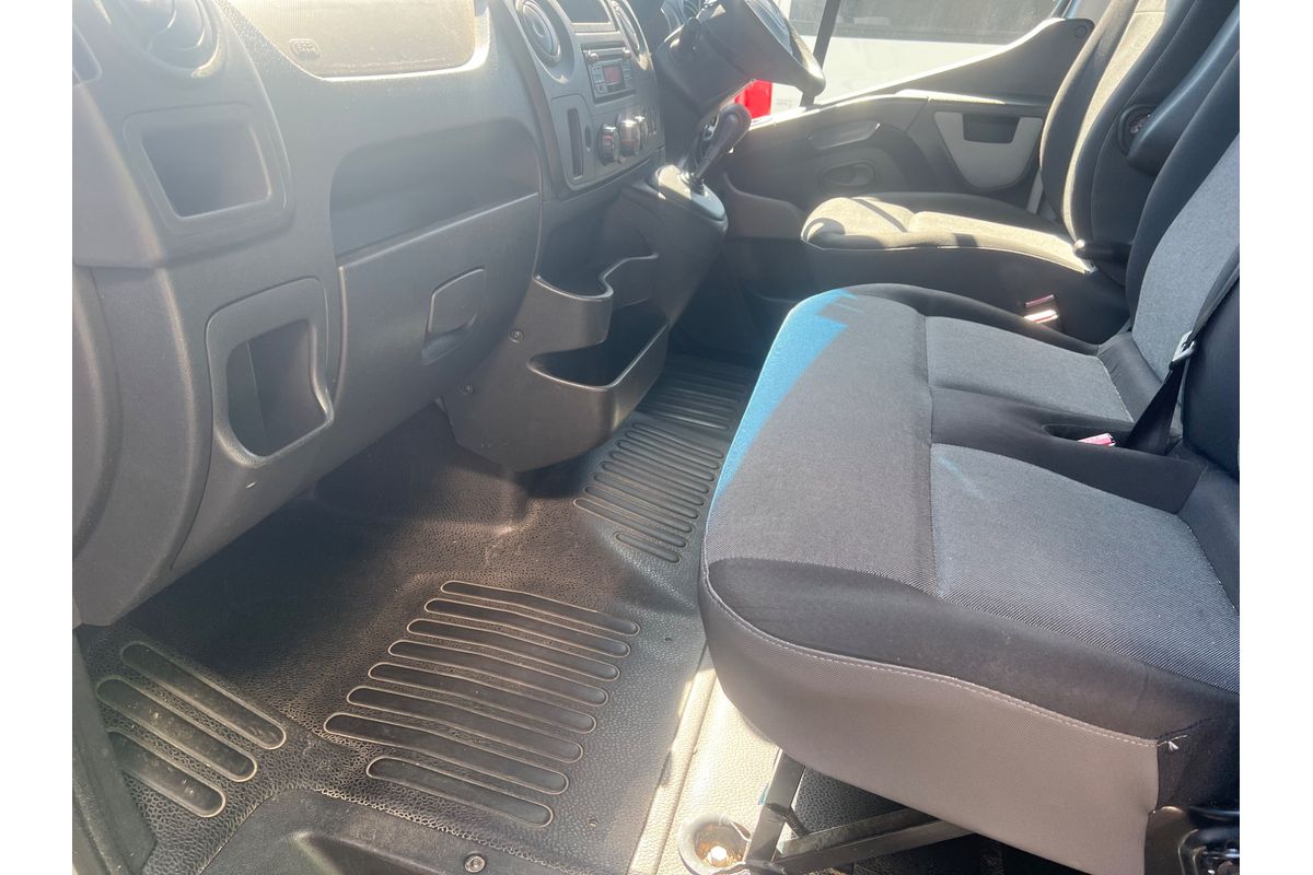 2016 Renault Master X62 LWB High Roof image 10