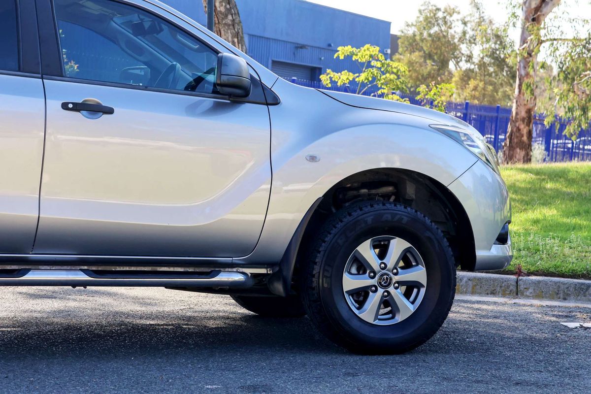 2017 Mazda BT-50 XT Hi-Rider UR Rear Wheel Drive image 5