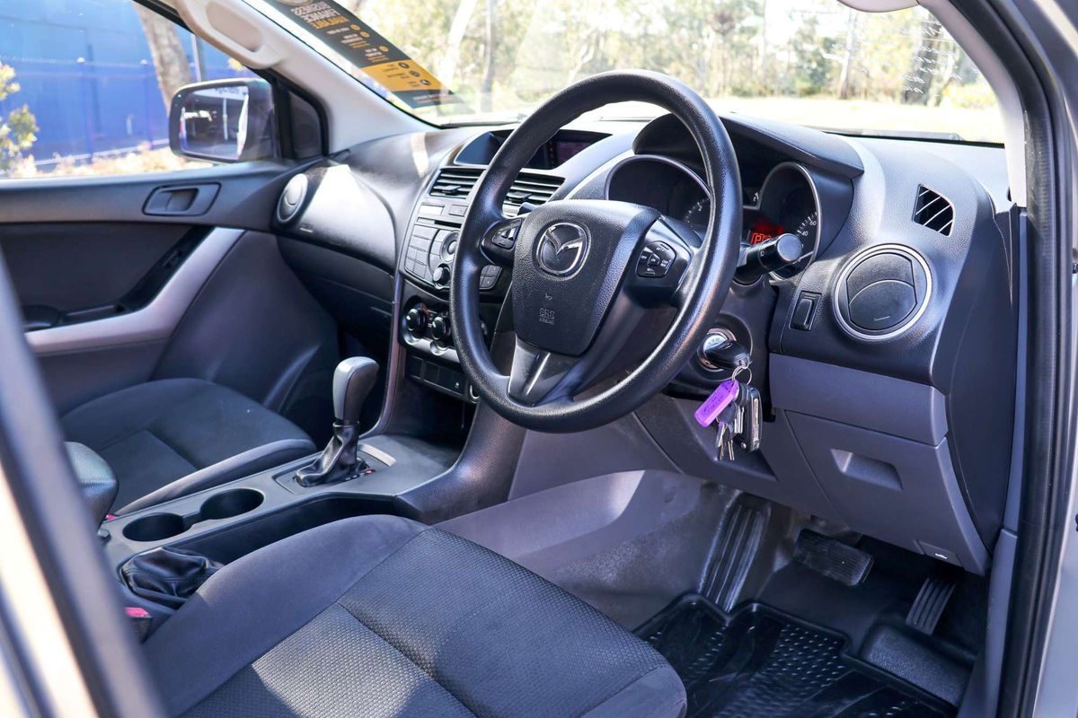 2017 Mazda BT-50 XT Hi-Rider UR Rear Wheel Drive image 24