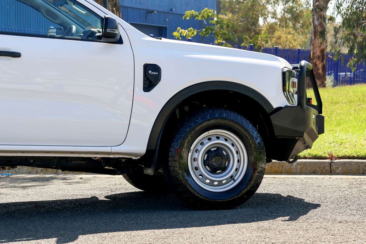 2024 Ford Ranger XL 4X4 2.0L image 5