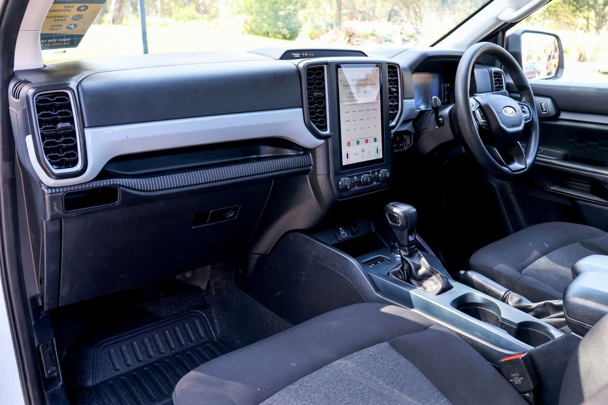 2024 Ford Ranger XL 4X4 2.0L image 11