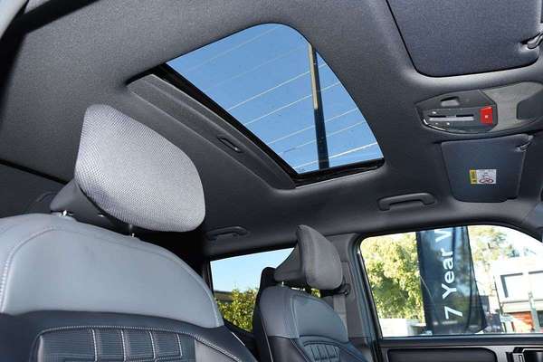 2025 Kia Tasman X-Pro TK 4X4 thumb-10