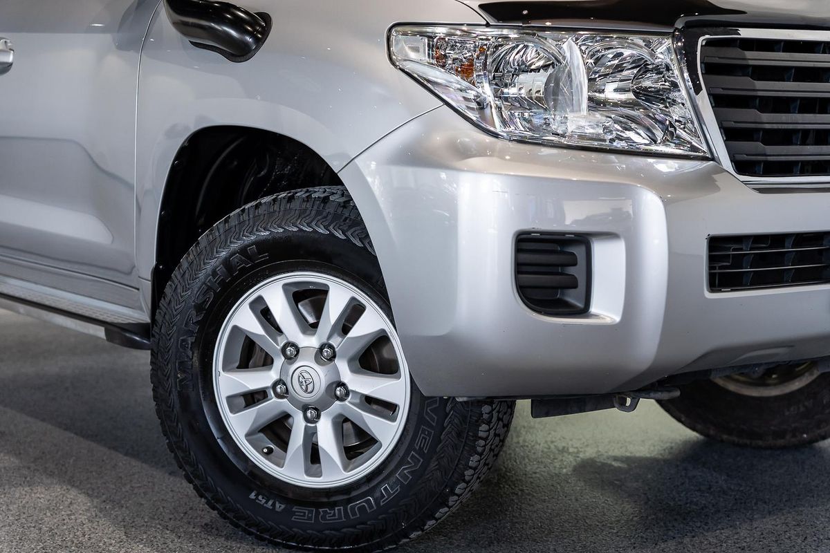 2014 Toyota Landcruiser GXL VDJ200R