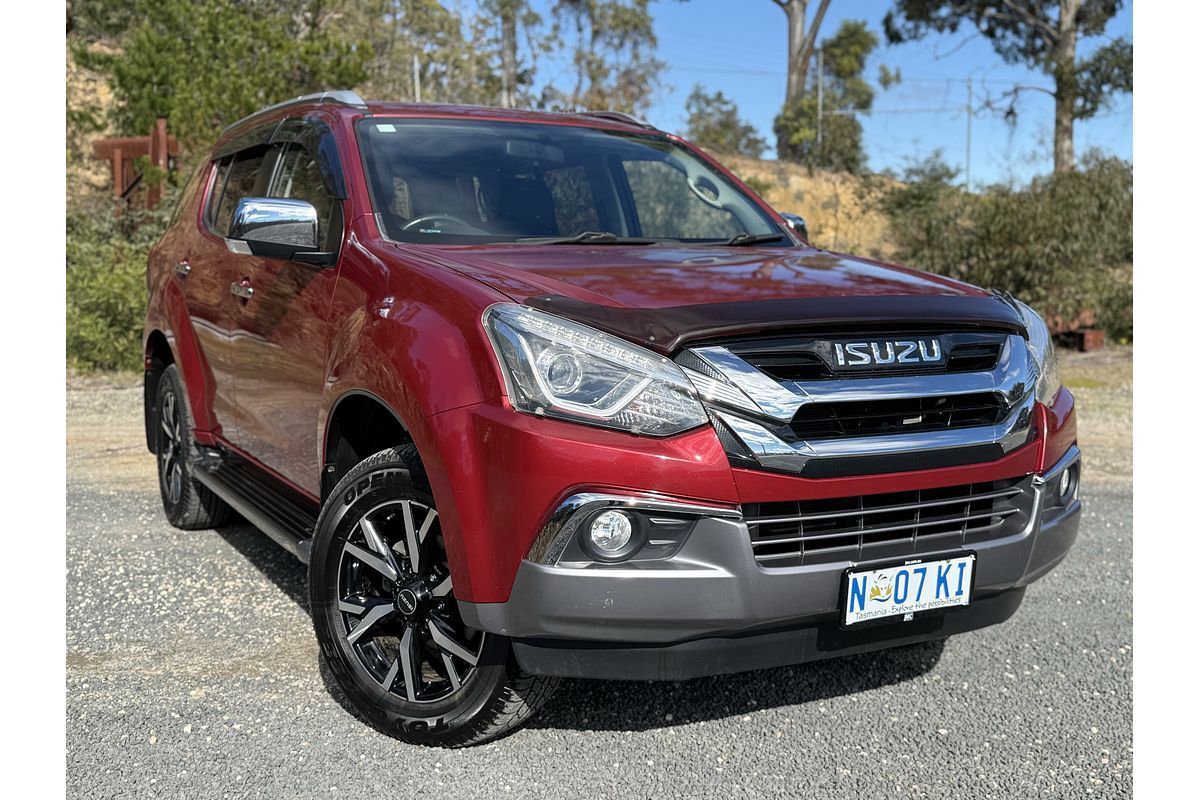 2020 Isuzu MU-X LS-T