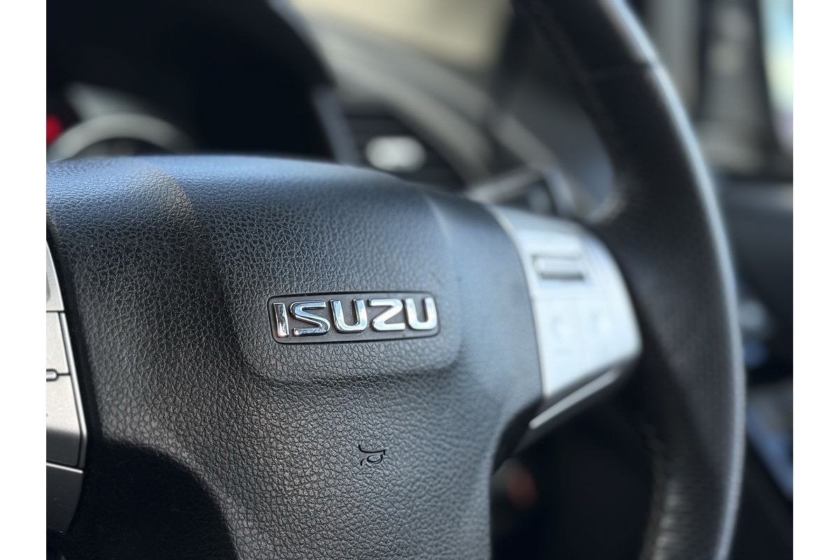 2020 Isuzu MU-X LS-T
