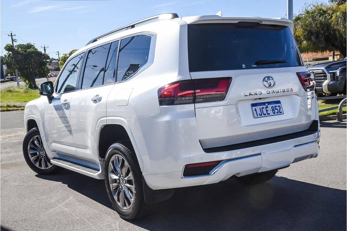 2024 Toyota Landcruiser Sahara ZX FJA300R