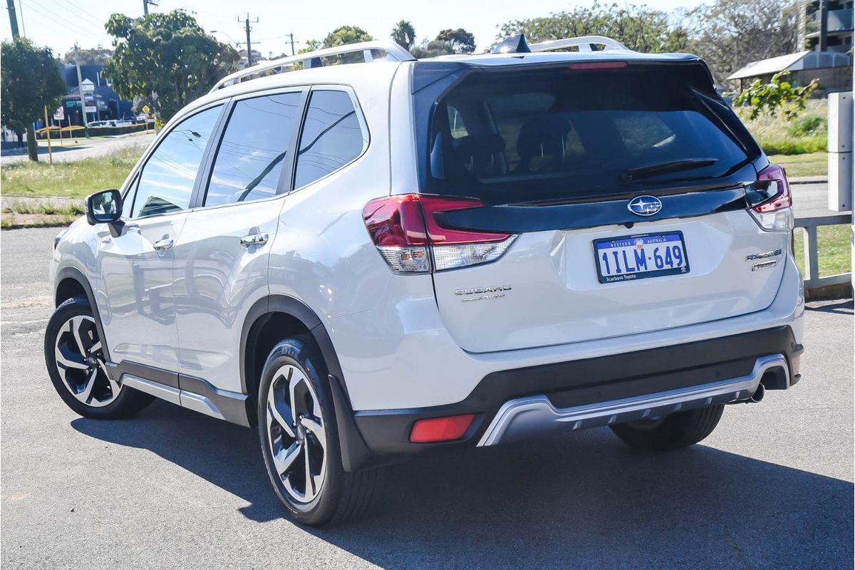 2024 Subaru Forester Hybrid S S5