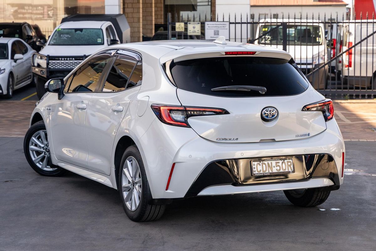 2022 Toyota Corolla SX Hybrid ZWE219R