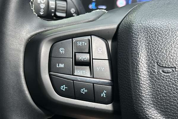 2025 Ford Ranger PHEV Stormtrak 4X4 2.3L thumb-14