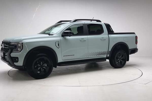 2025 Ford Ranger PHEV Stormtrak 4X4 2.3L thumb-3