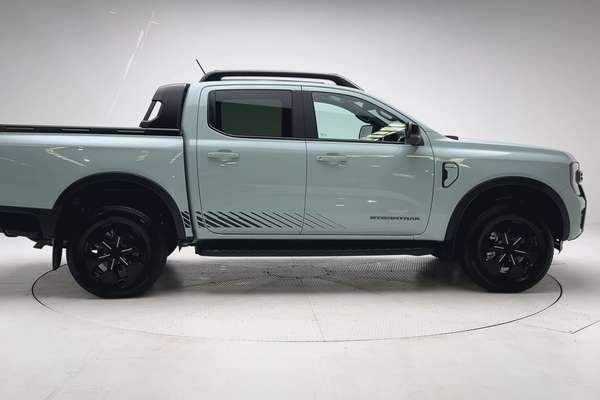 2025 Ford Ranger PHEV Stormtrak 4X4 2.3L thumb-8