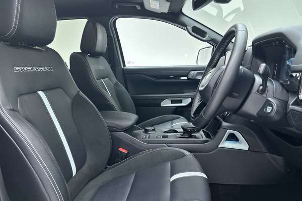 2025 Ford Ranger PHEV Stormtrak 4X4 2.3L thumb-12