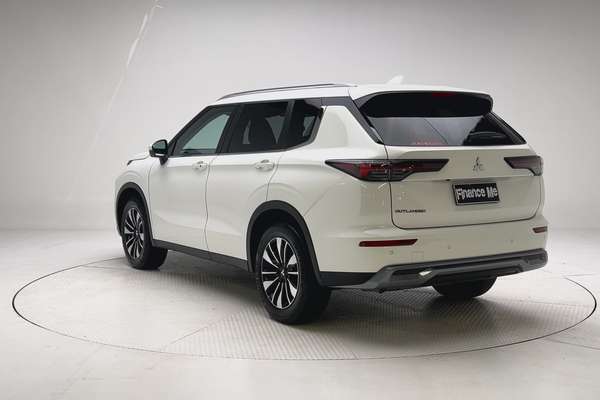 2025 Mitsubishi Outlander LS ZM thumb-8
