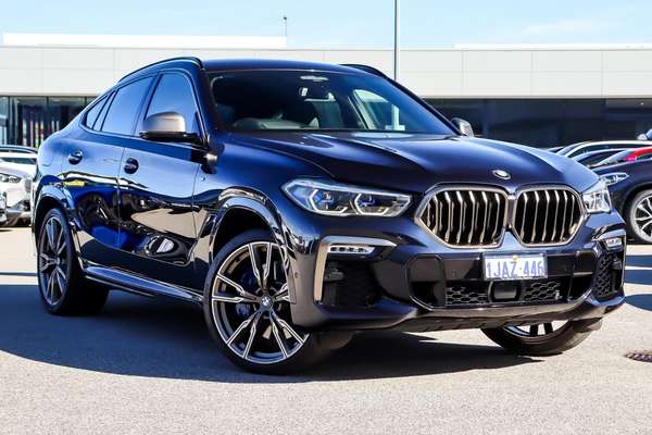 2020 BMW X6 M50i G06