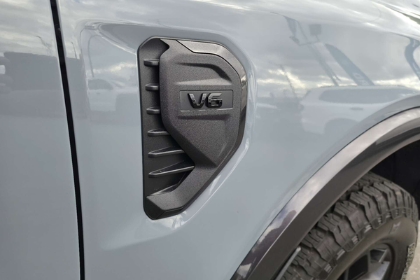 2026 Ford Ranger Tremor 4X4 3.0L thumb-8