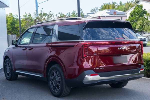 2026 Kia Carnival GT-Line HEV KA4 PE thumb-2