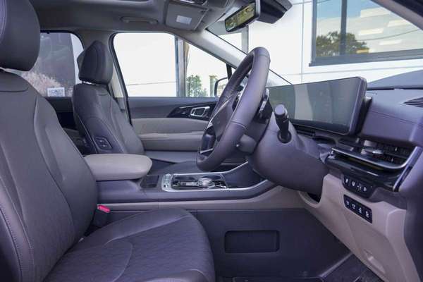 2026 Kia Carnival GT-Line HEV KA4 PE thumb-9