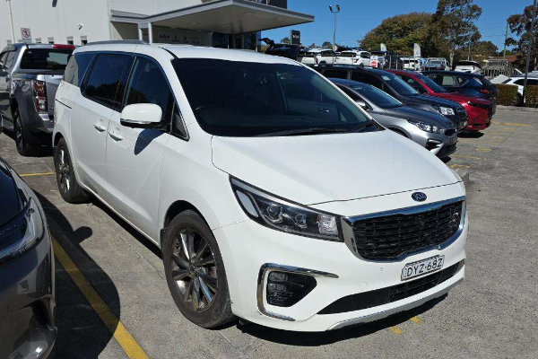 2018 Kia Carnival Platinum YP