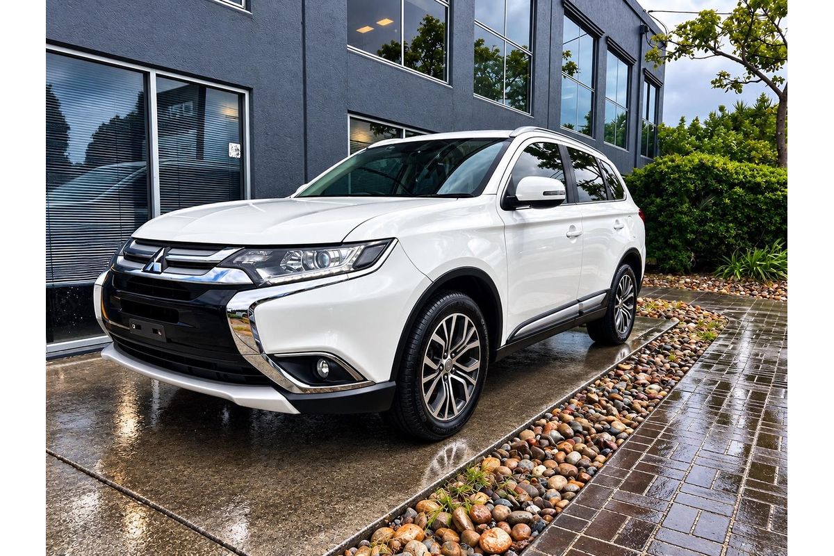 2017 Mitsubishi Outlander LS Safety Pack ZK